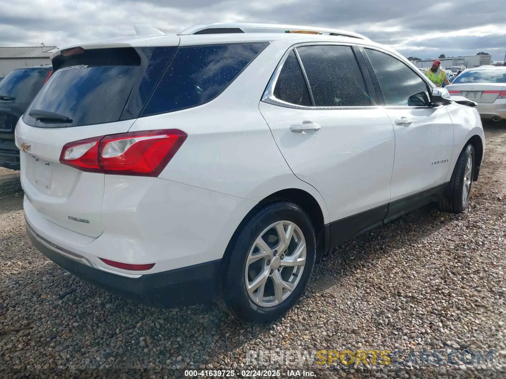 4 Photograph of a damaged car 3GNAXNEV8MS176267 CHEVROLET EQUINOX 2021
