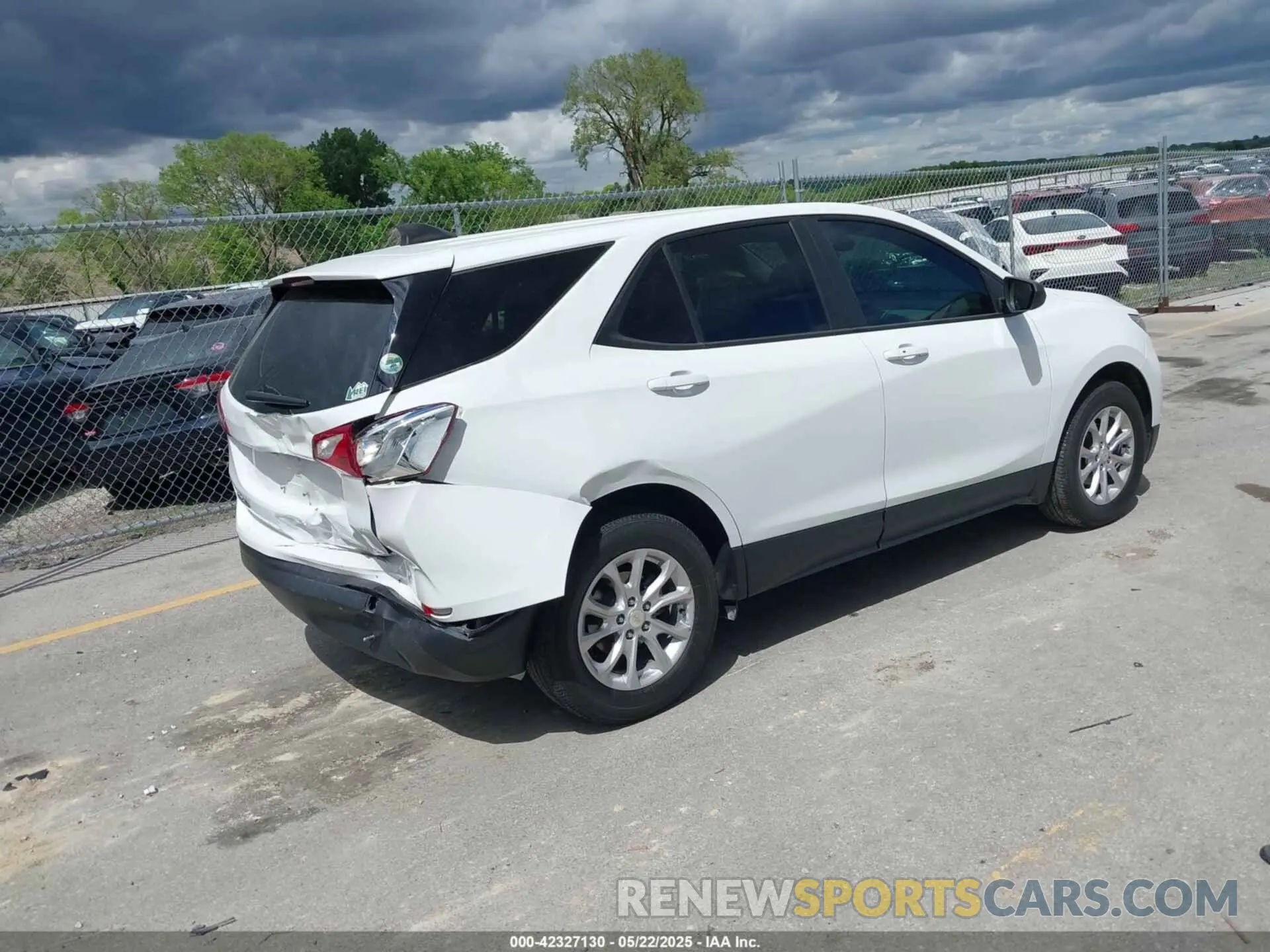4 Фотография поврежденного автомобиля 3GNAXSEV2MS155493 CHEVROLET EQUINOX 2021