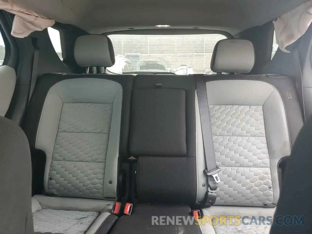 10 Photograph of a damaged car 3GNAXSEV2MS173752 CHEVROLET EQUINOX 2021