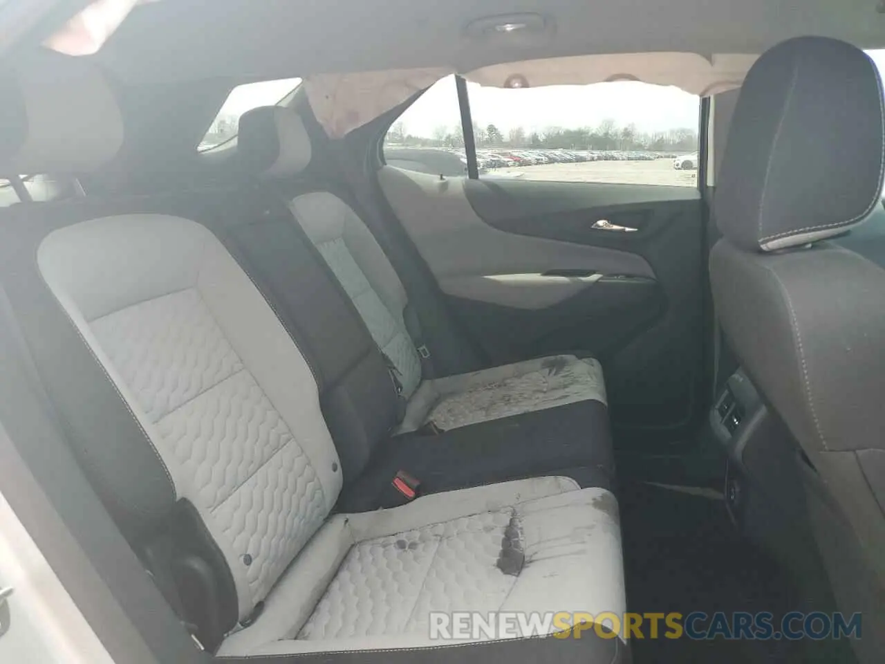 11 Photograph of a damaged car 3GNAXSEV2MS173752 CHEVROLET EQUINOX 2021