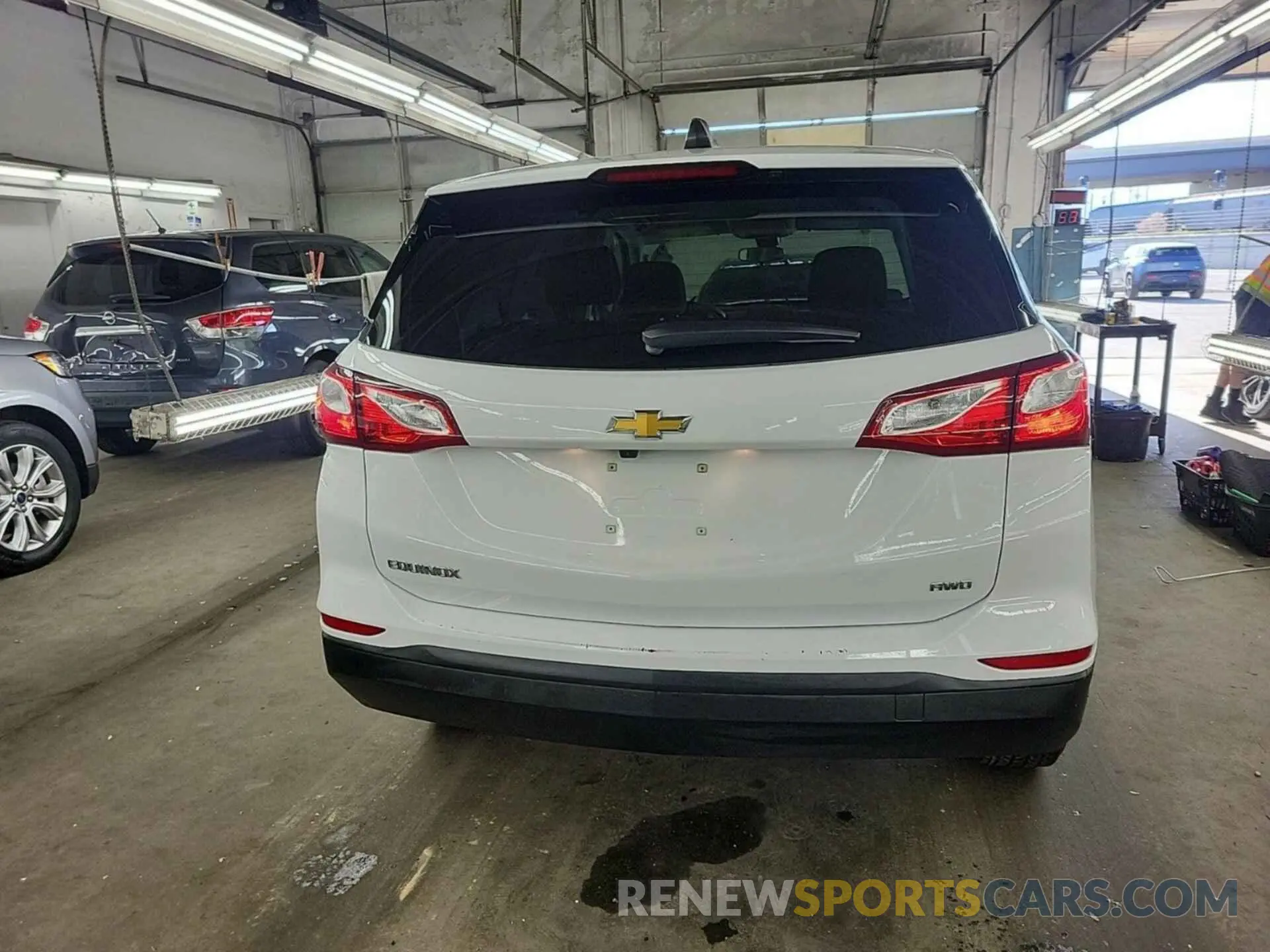 28 Photograph of a damaged car 3GNAXSEV5MS170327 CHEVROLET EQUINOX 2021