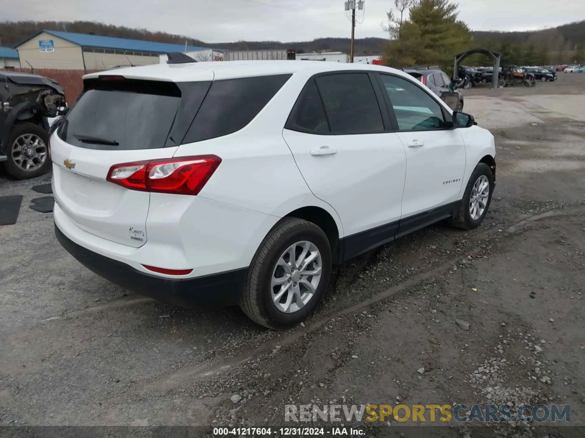 4 Photograph of a damaged car 3GNAXSEV9MS154261 CHEVROLET EQUINOX 2021