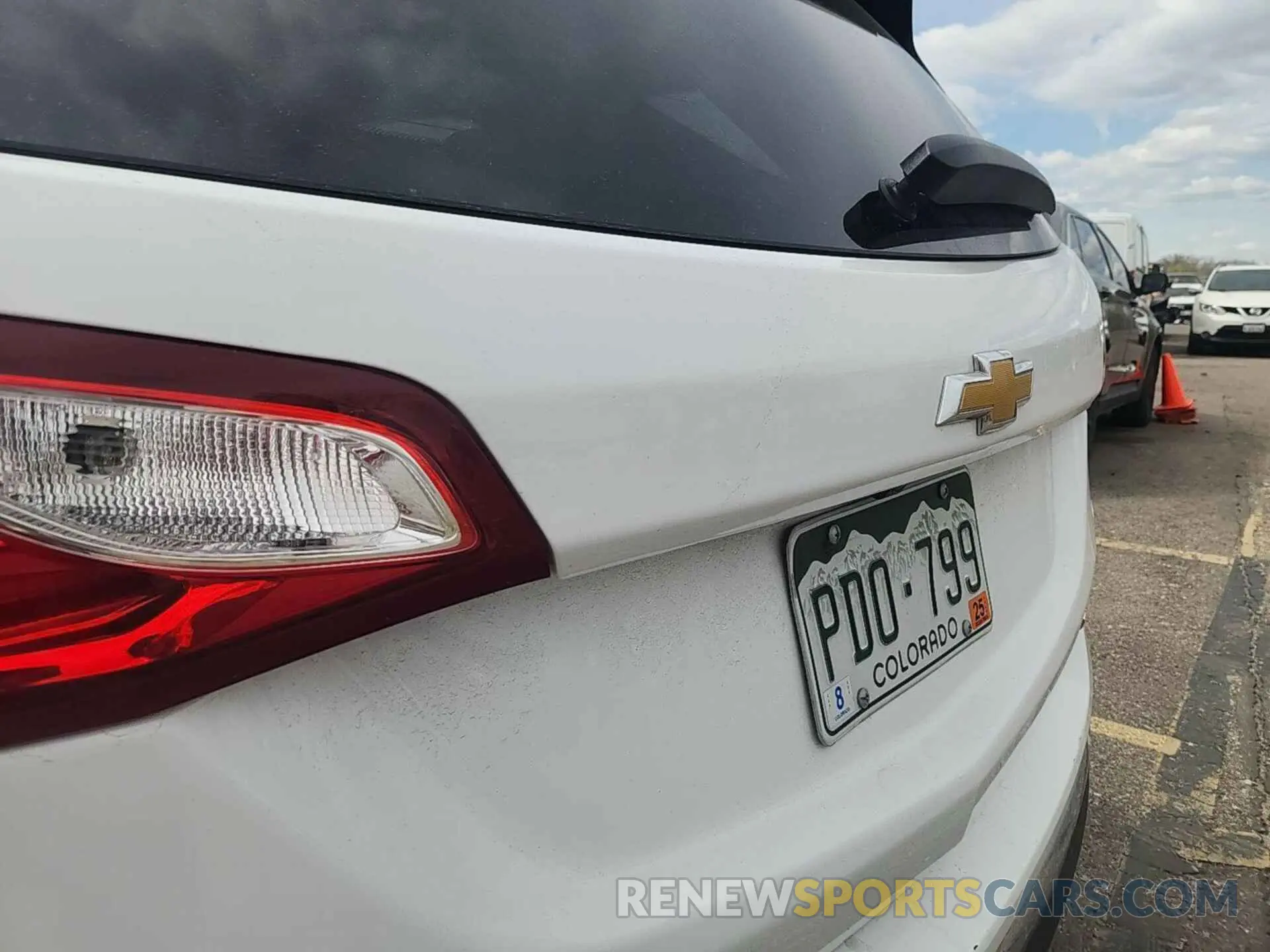 27 Photograph of a damaged car 3GNAXTEV0ML386912 CHEVROLET EQUINOX 2021