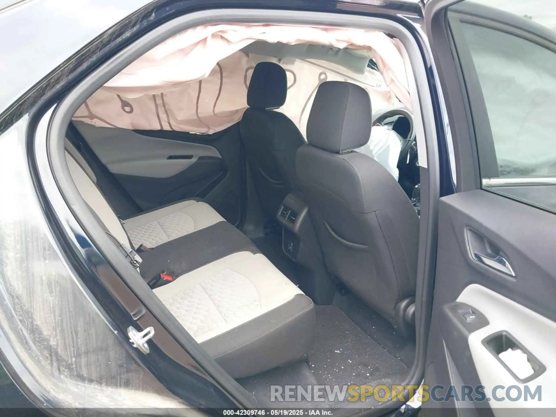 8 Photograph of a damaged car 3GNAXTEV0MS116679 CHEVROLET EQUINOX 2021