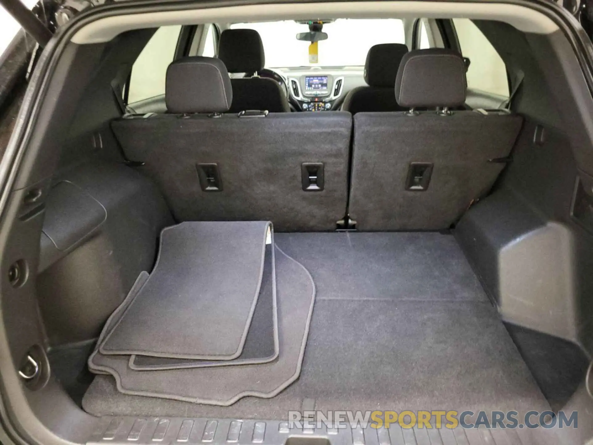 25 Photograph of a damaged car 3GNAXTEV2ML392324 CHEVROLET EQUINOX 2021