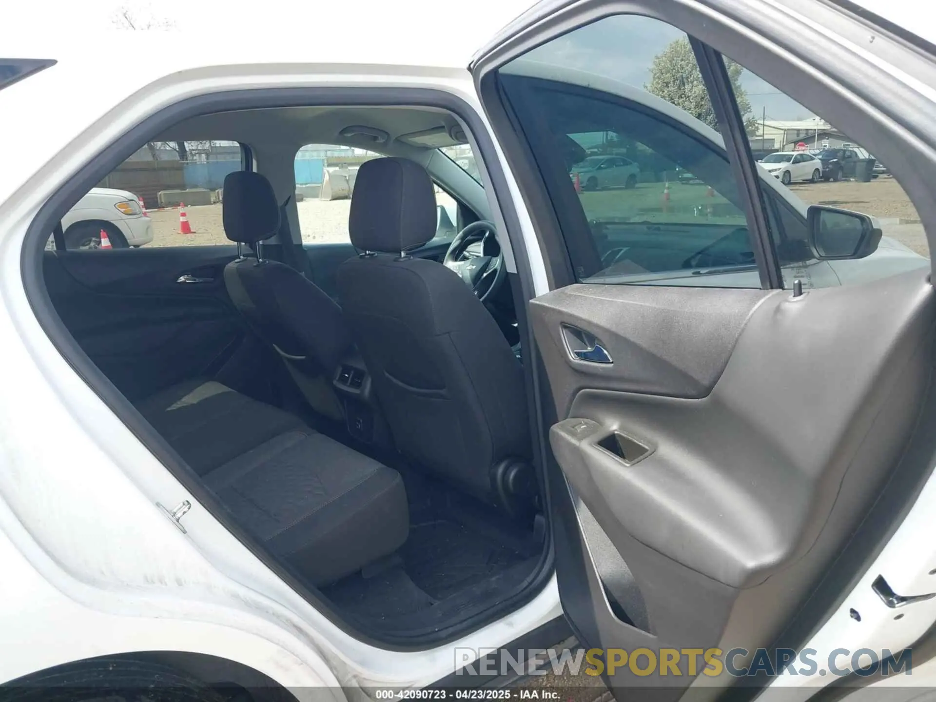8 Photograph of a damaged car 3GNAXTEV2MS119115 CHEVROLET EQUINOX 2021