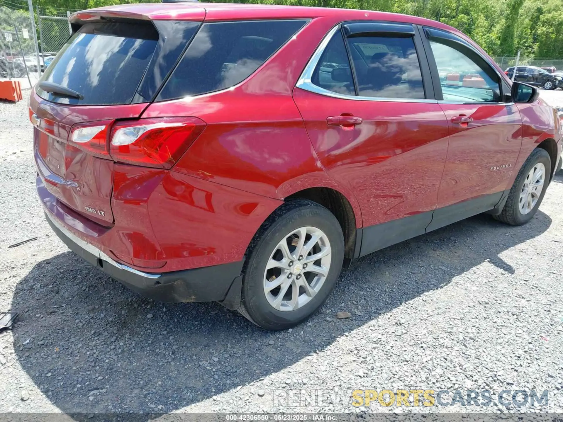 4 Фотография поврежденного автомобиля 3GNAXUEV0ML345556 CHEVROLET EQUINOX 2021