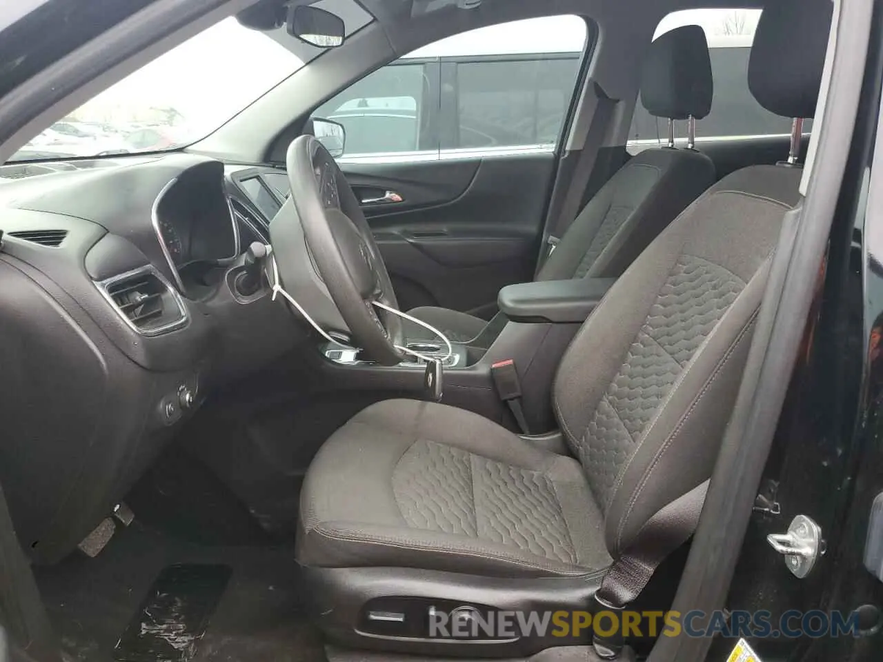7 Фотография поврежденного автомобиля 3GNAXUEV0ML366438 CHEVROLET EQUINOX 2021