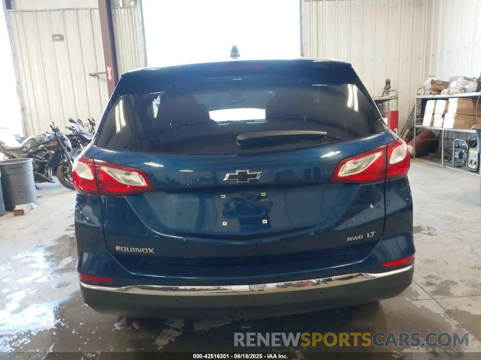 16 Photograph of a damaged car 3GNAXUEV0ML403245 CHEVROLET EQUINOX 2021