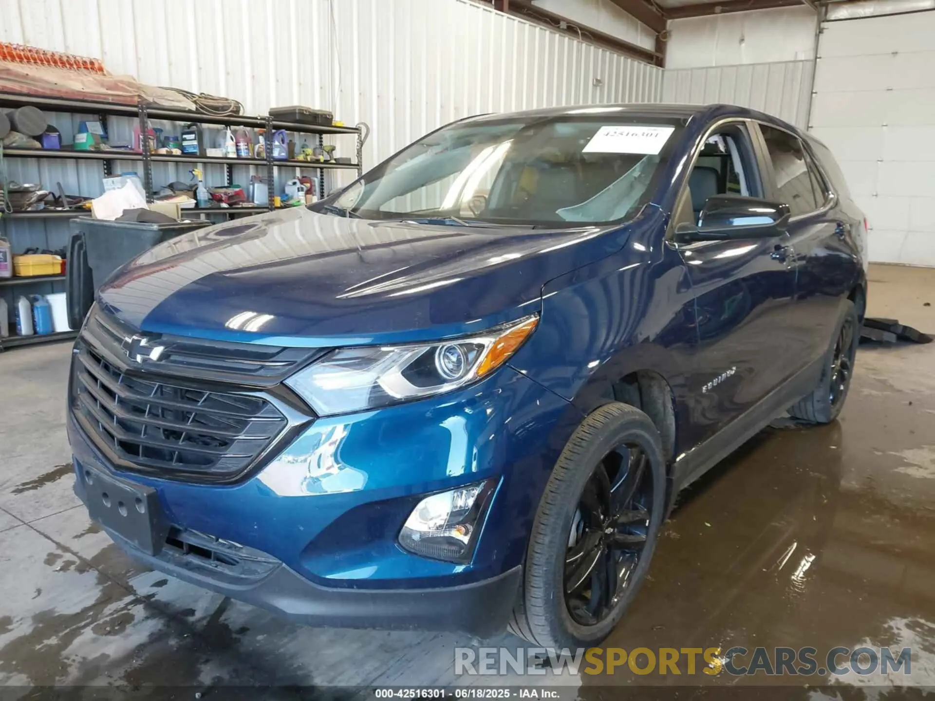 2 Photograph of a damaged car 3GNAXUEV0ML403245 CHEVROLET EQUINOX 2021