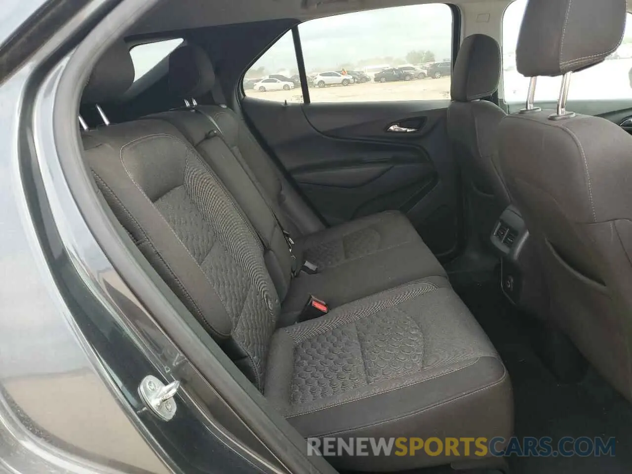10 Photograph of a damaged car 3GNAXUEV2ML380079 CHEVROLET EQUINOX 2021