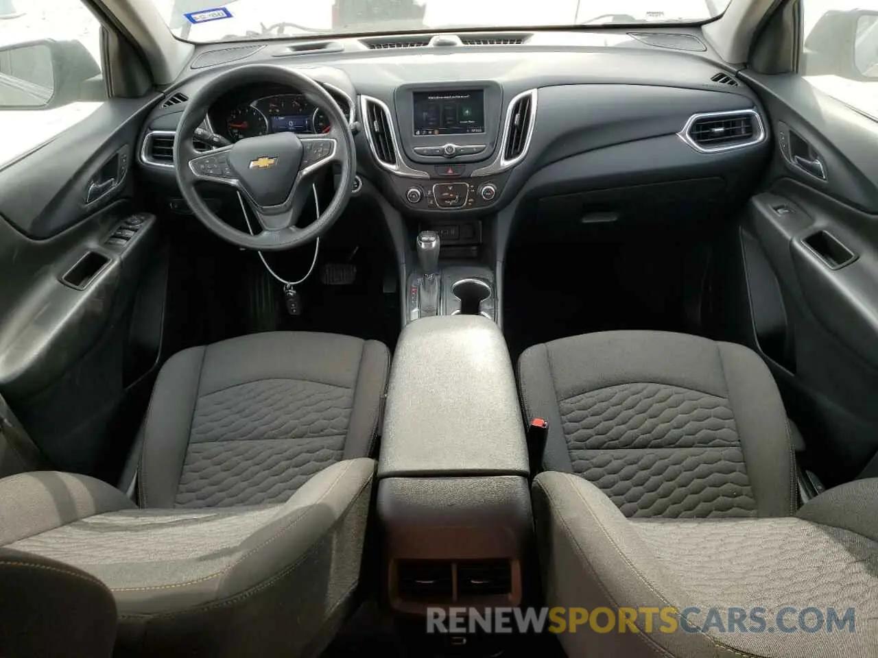 8 Photograph of a damaged car 3GNAXUEV2ML380079 CHEVROLET EQUINOX 2021
