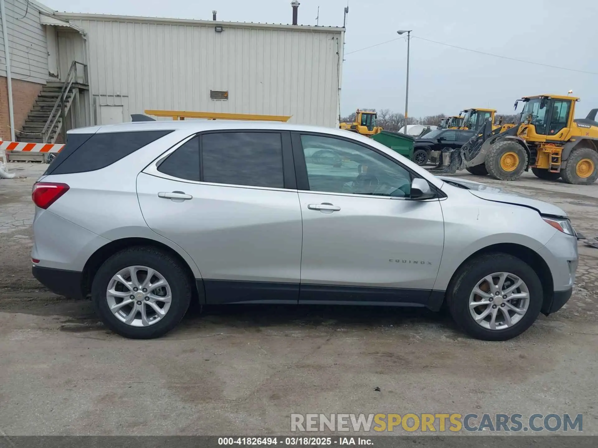 14 Photograph of a damaged car 3GNAXUEV3MS133823 CHEVROLET EQUINOX 2021
