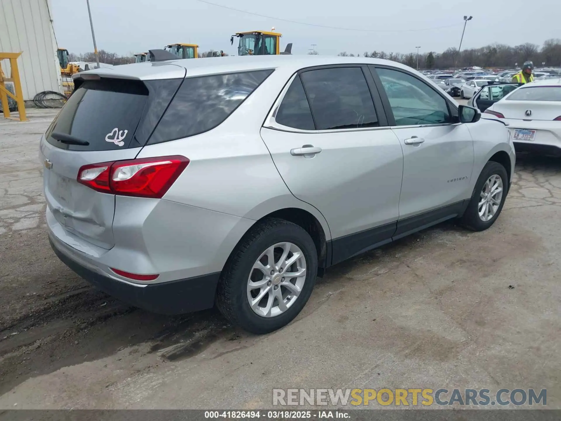 4 Photograph of a damaged car 3GNAXUEV3MS133823 CHEVROLET EQUINOX 2021