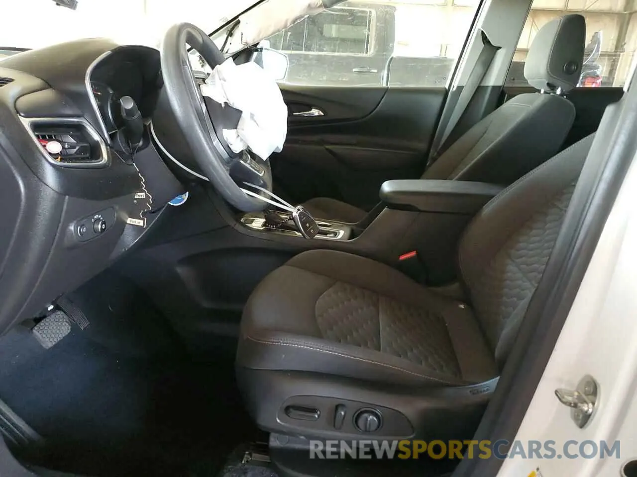 7 Photograph of a damaged car 3GNAXUEV3MS174727 CHEVROLET EQUINOX 2021