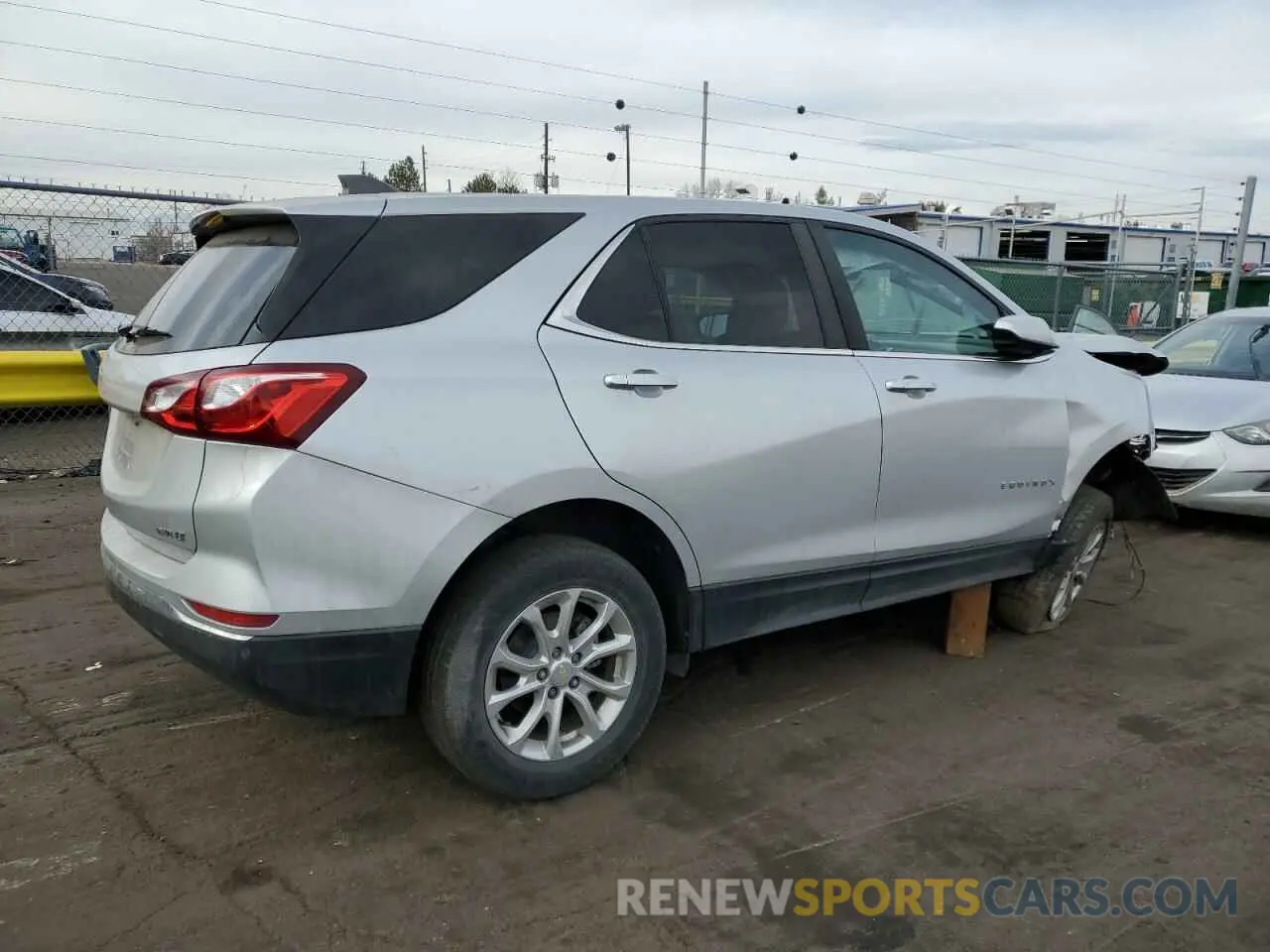 3 Photograph of a damaged car 3GNAXUEV3MS179183 CHEVROLET EQUINOX 2021