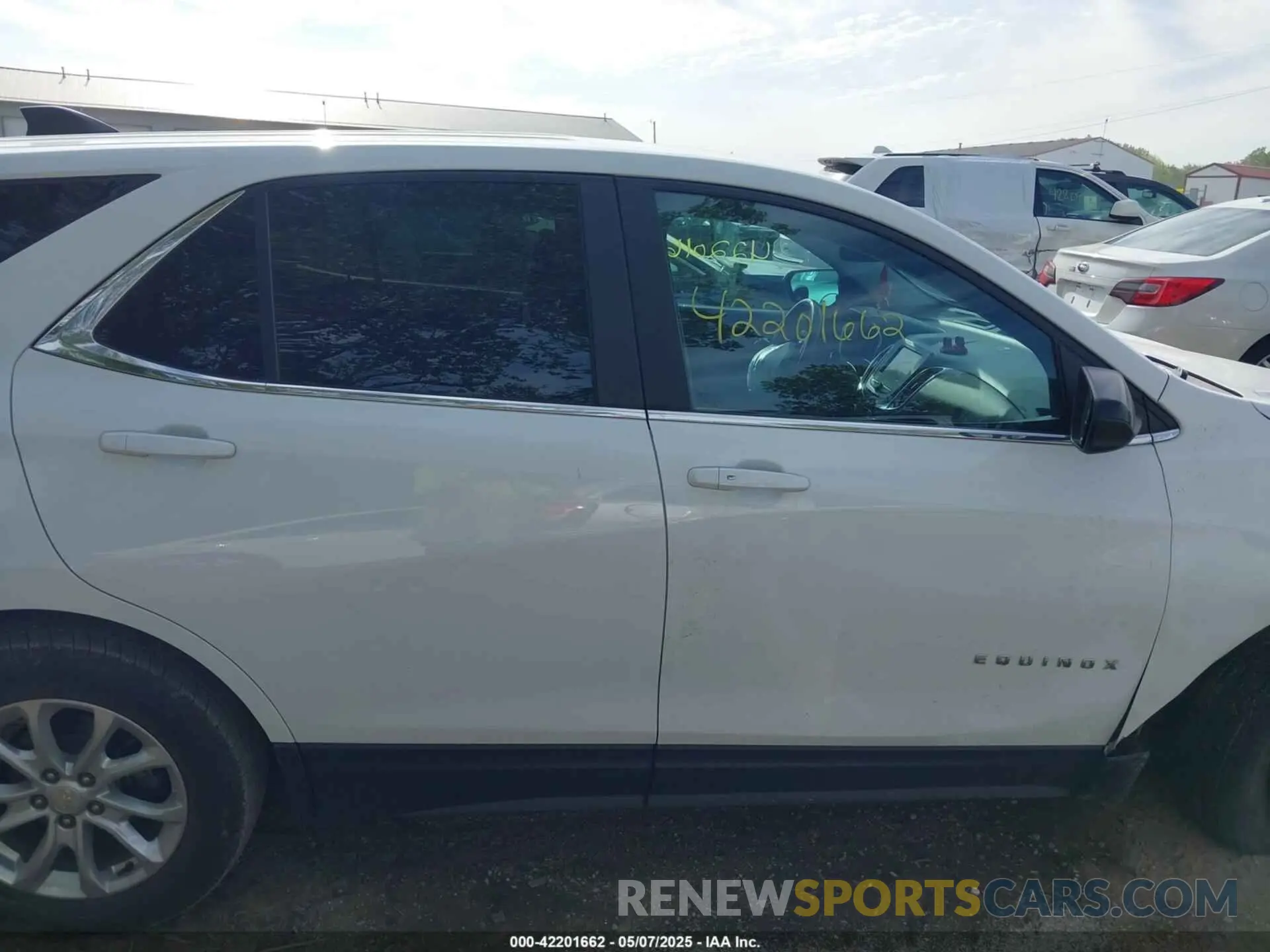 13 Photograph of a damaged car 3GNAXUEV3MS179202 CHEVROLET EQUINOX 2021