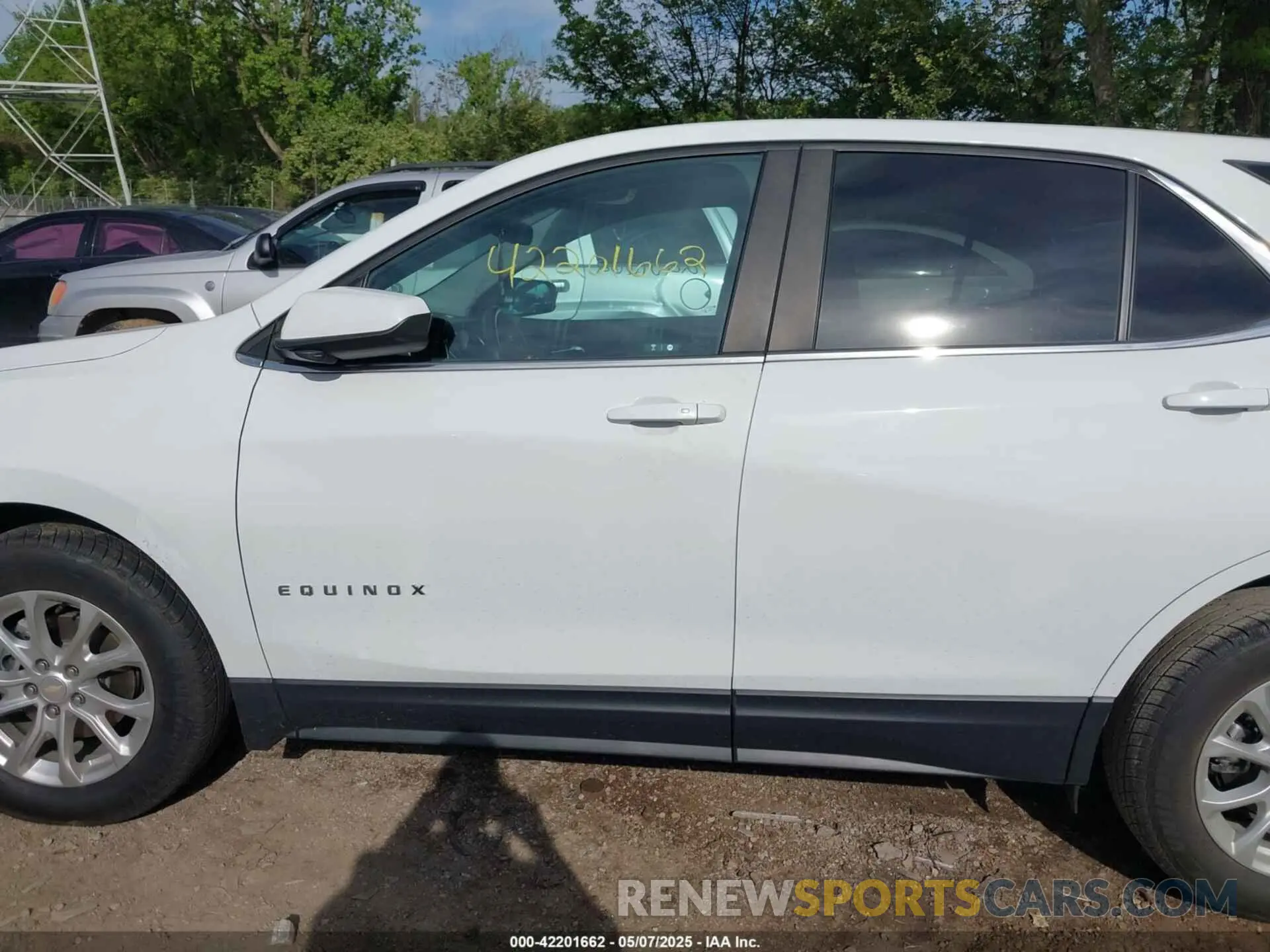 14 Photograph of a damaged car 3GNAXUEV3MS179202 CHEVROLET EQUINOX 2021