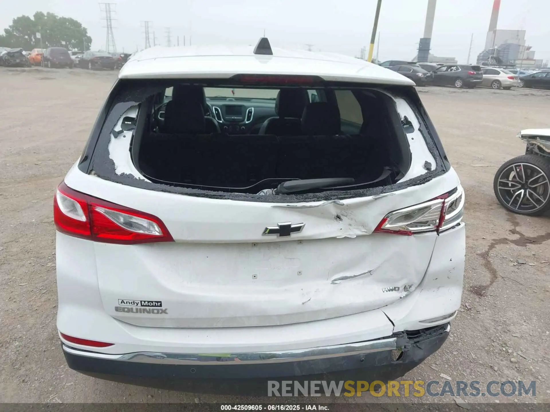 19 Photograph of a damaged car 3GNAXUEV4MS107621 CHEVROLET EQUINOX 2021