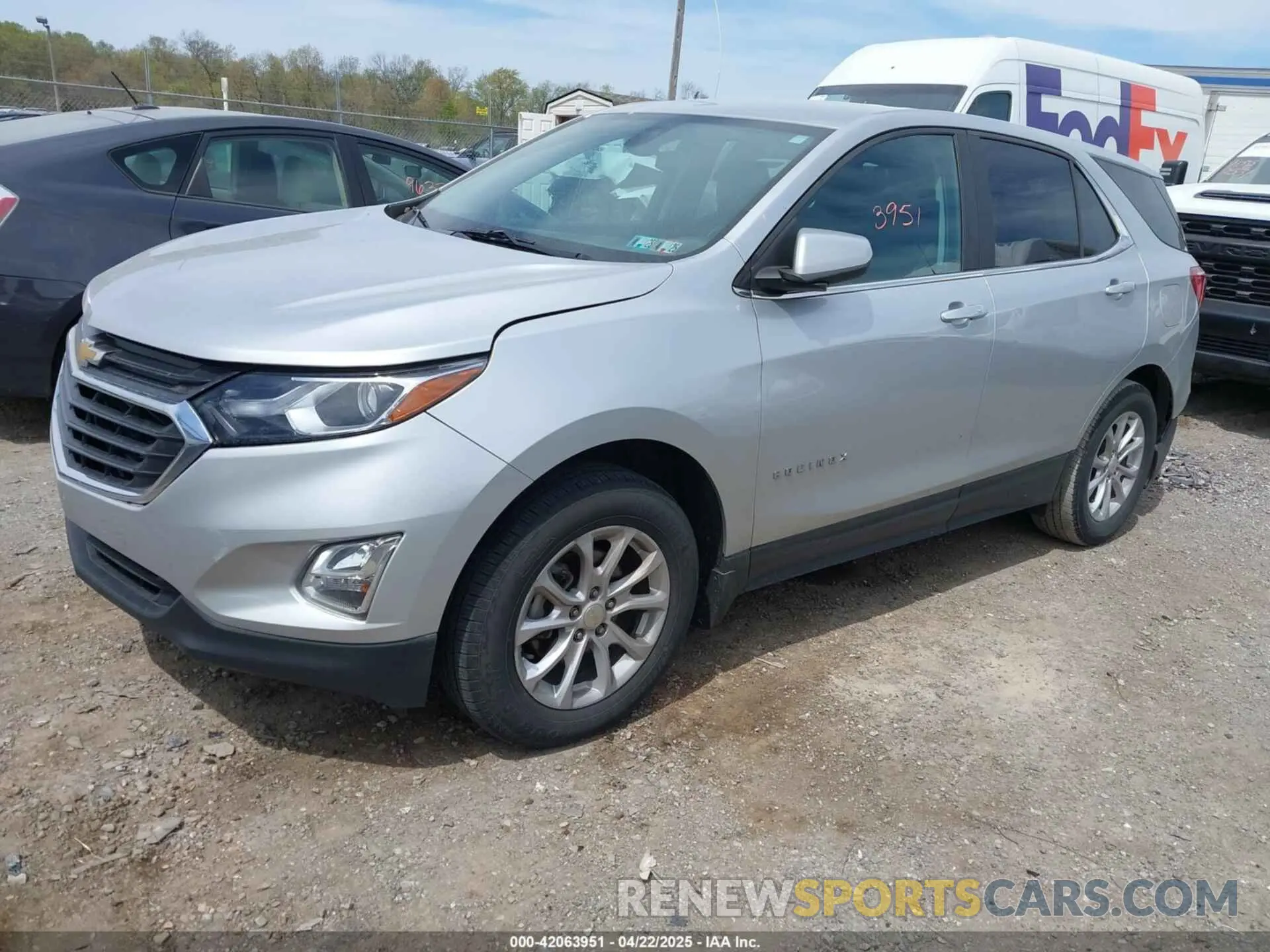 2 Фотография поврежденного автомобиля 3GNAXUEV4MS110373 CHEVROLET EQUINOX 2021