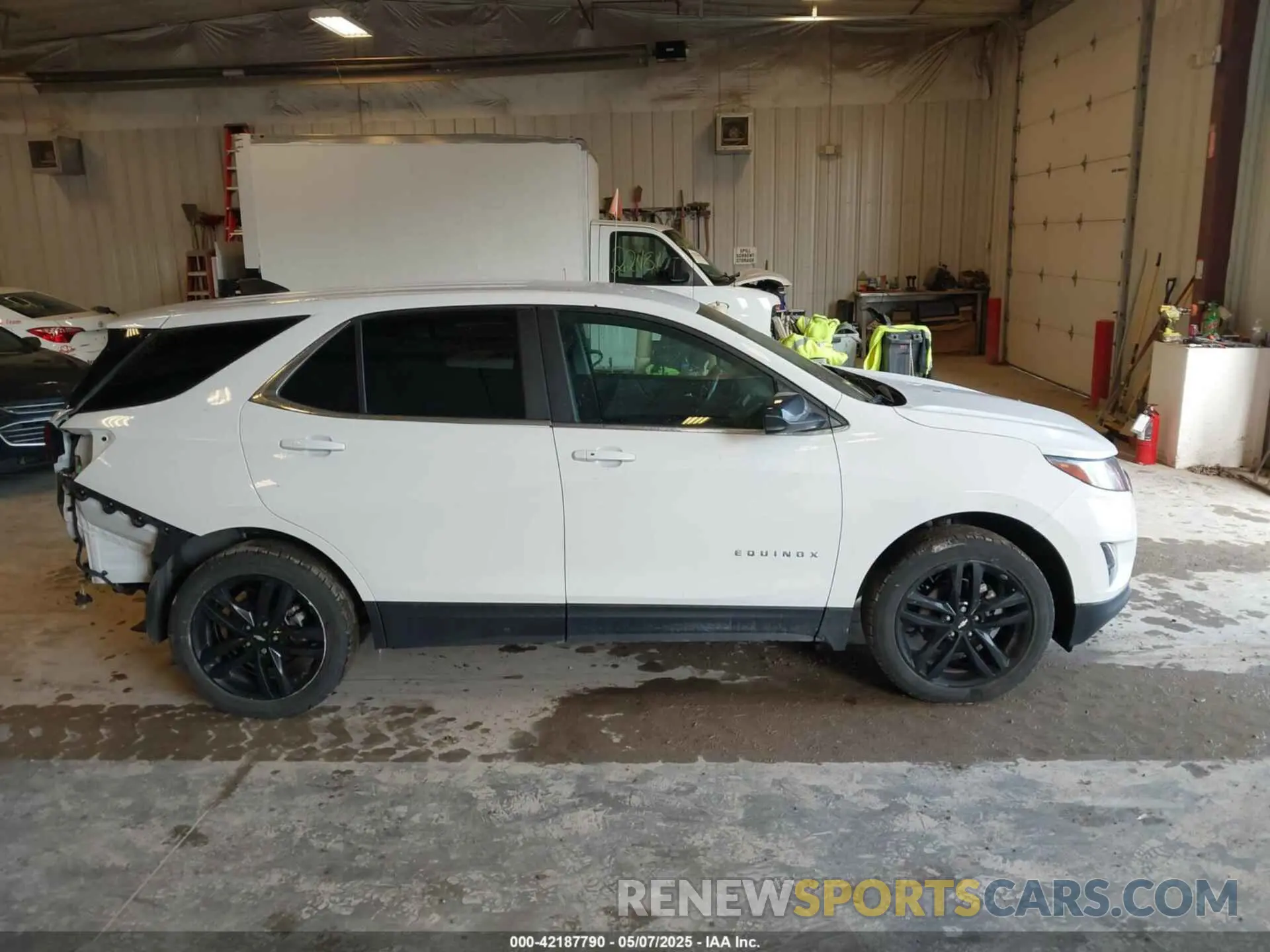 13 Фотография поврежденного автомобиля 3GNAXUEV5ML332172 CHEVROLET EQUINOX 2021
