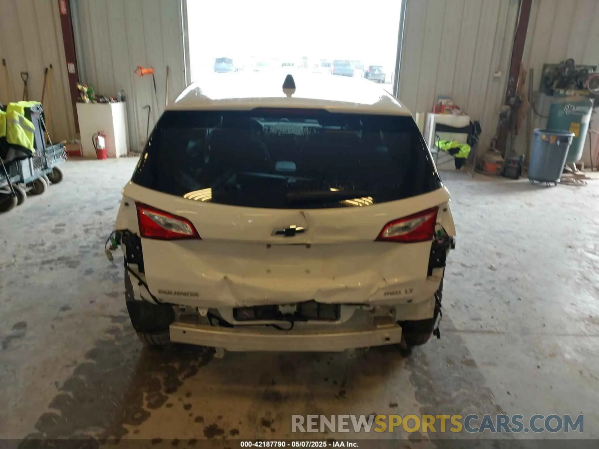 16 Фотография поврежденного автомобиля 3GNAXUEV5ML332172 CHEVROLET EQUINOX 2021