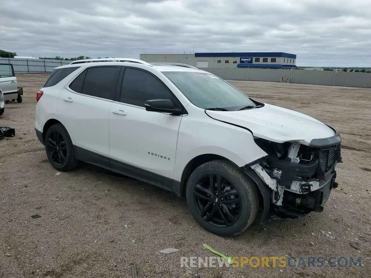 4 Photograph of a damaged car 3GNAXUEV5ML348727 CHEVROLET EQUINOX 2021