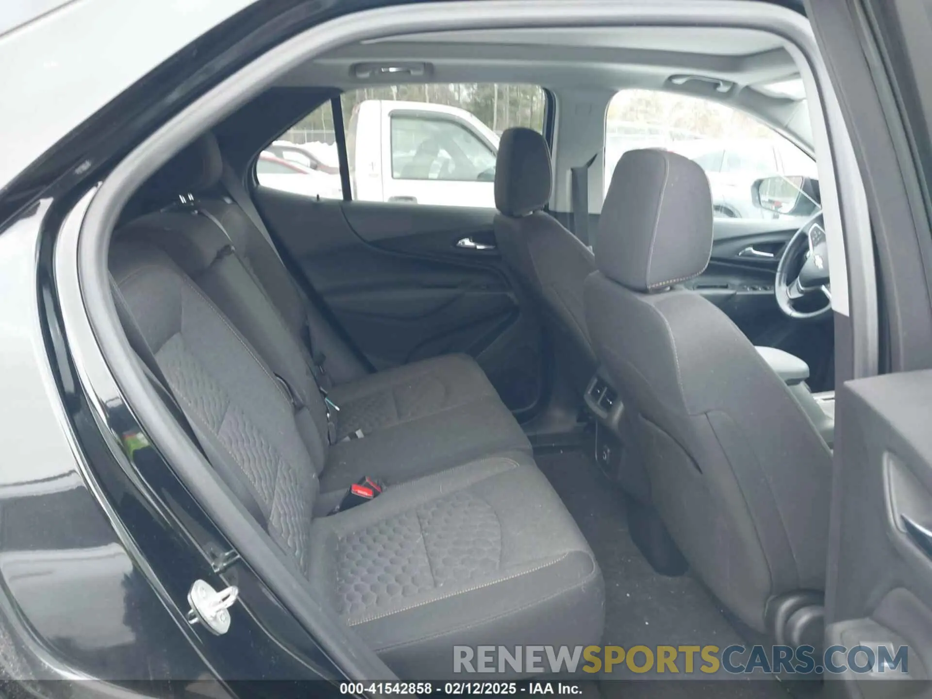 8 Photograph of a damaged car 3GNAXUEV5ML379170 CHEVROLET EQUINOX 2021