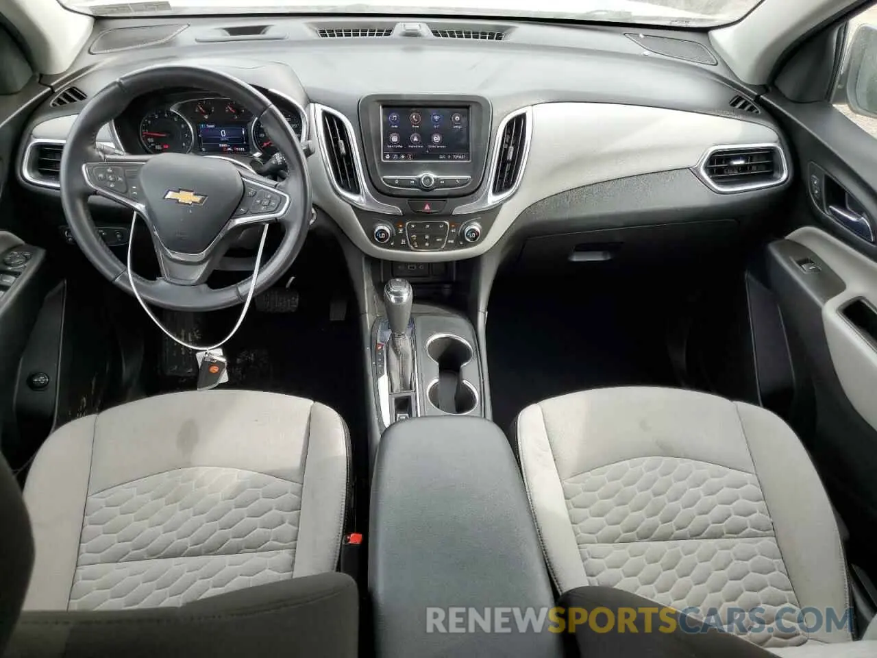 8 Photograph of a damaged car 3GNAXUEV5MS127263 CHEVROLET EQUINOX 2021