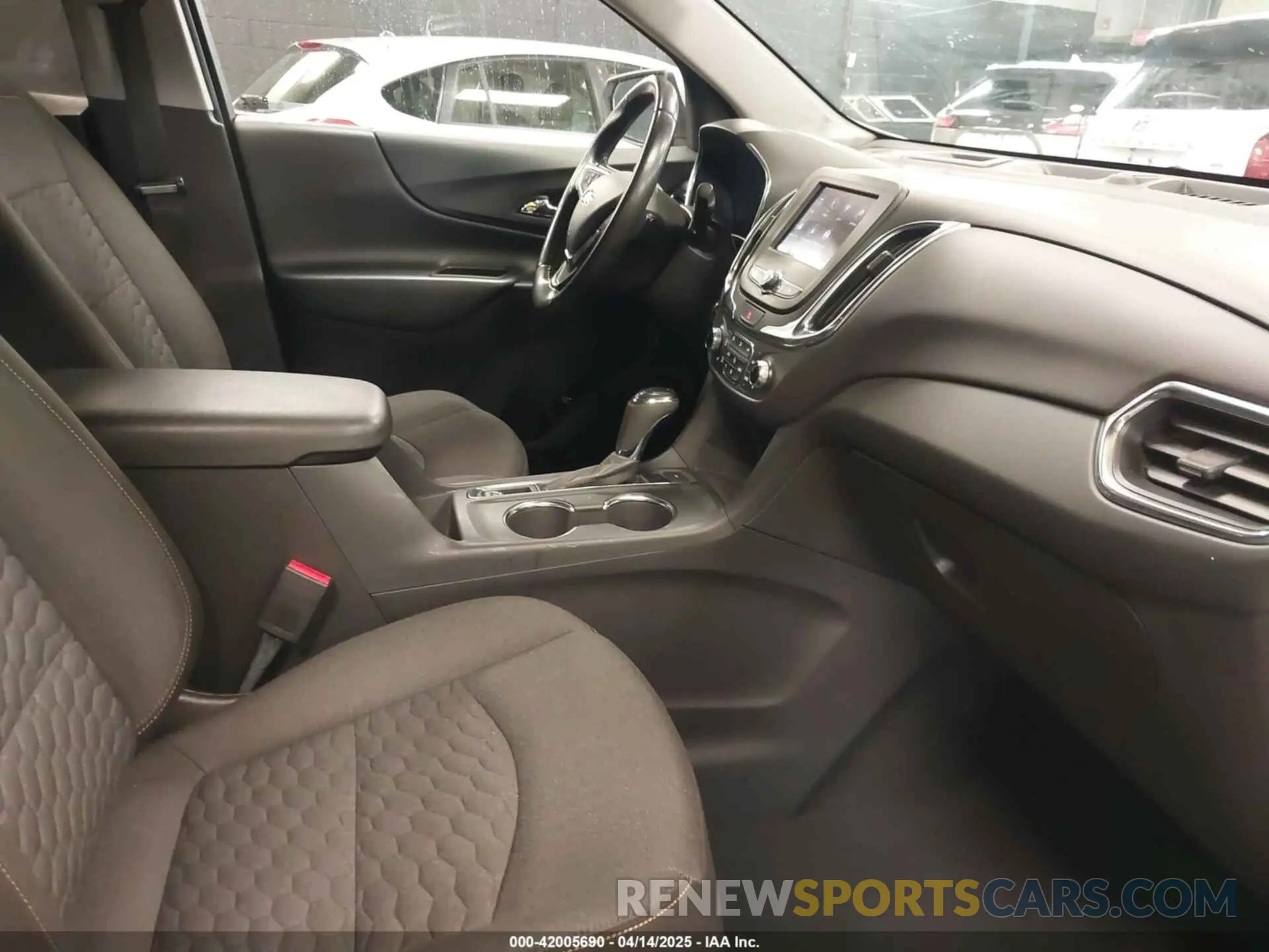 5 Фотография поврежденного автомобиля 3GNAXUEV6MS139857 CHEVROLET EQUINOX 2021