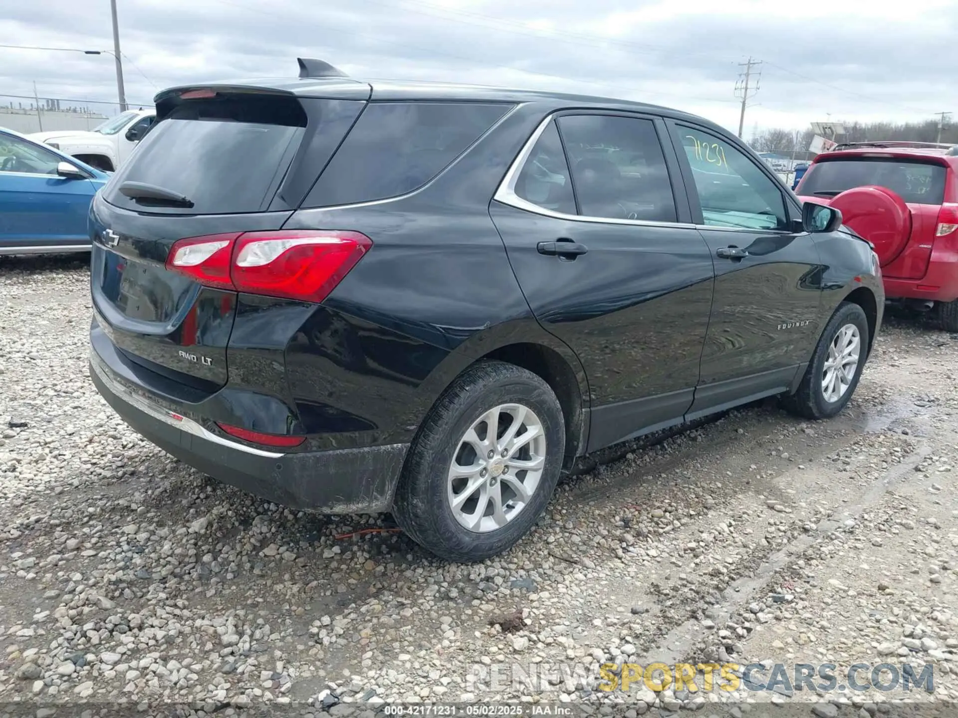 4 Фотография поврежденного автомобиля 3GNAXUEV7ML336725 CHEVROLET EQUINOX 2021