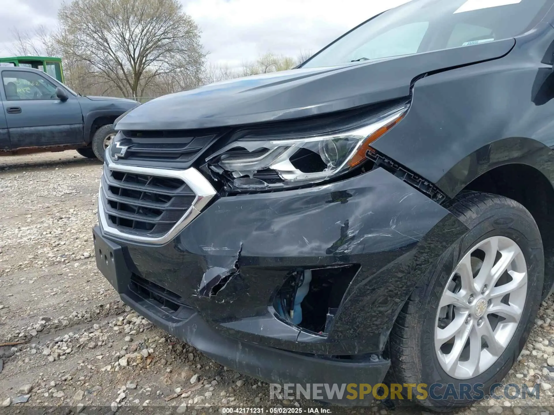 6 Фотография поврежденного автомобиля 3GNAXUEV7ML336725 CHEVROLET EQUINOX 2021