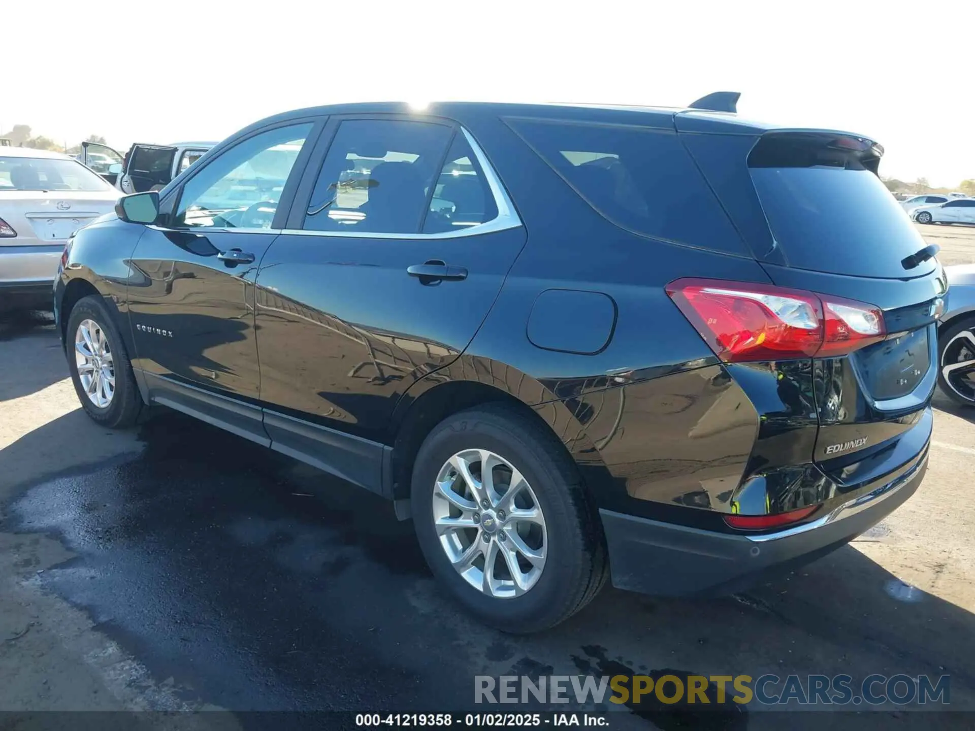 3 Photograph of a damaged car 3GNAXUEV7ML386346 CHEVROLET EQUINOX 2021