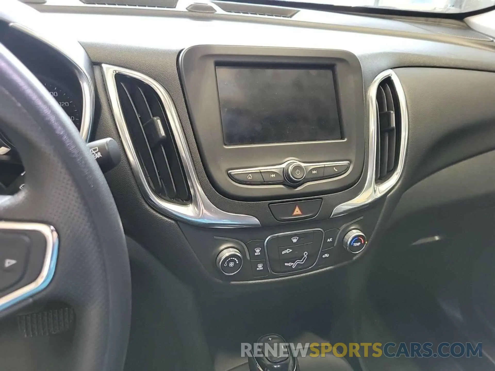 18 Photograph of a damaged car 3GNAXUEV7MS120461 CHEVROLET EQUINOX 2021