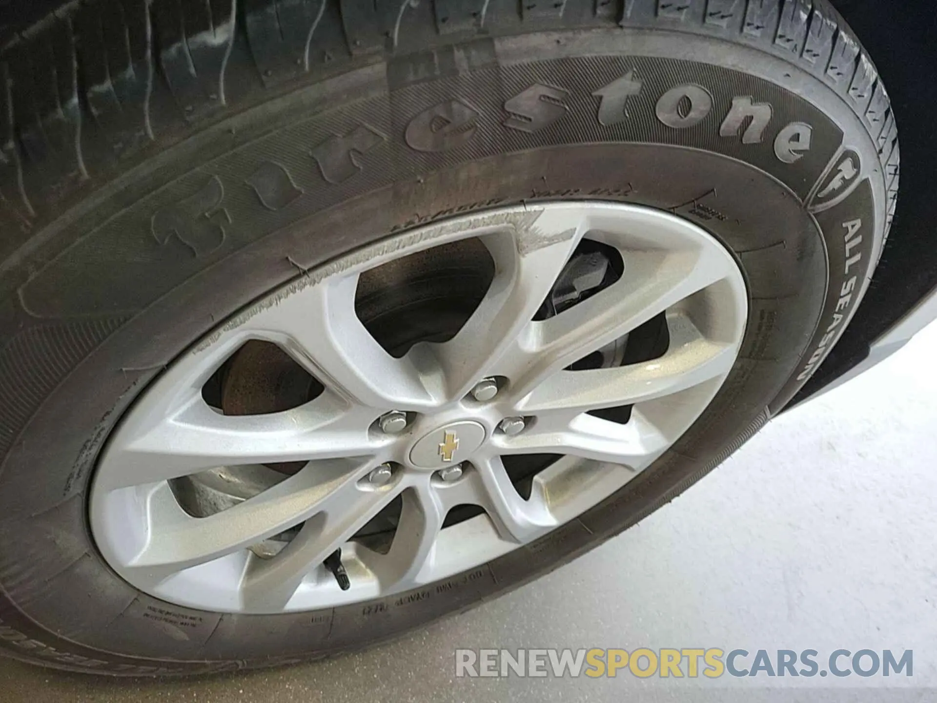 26 Photograph of a damaged car 3GNAXUEV7MS120461 CHEVROLET EQUINOX 2021