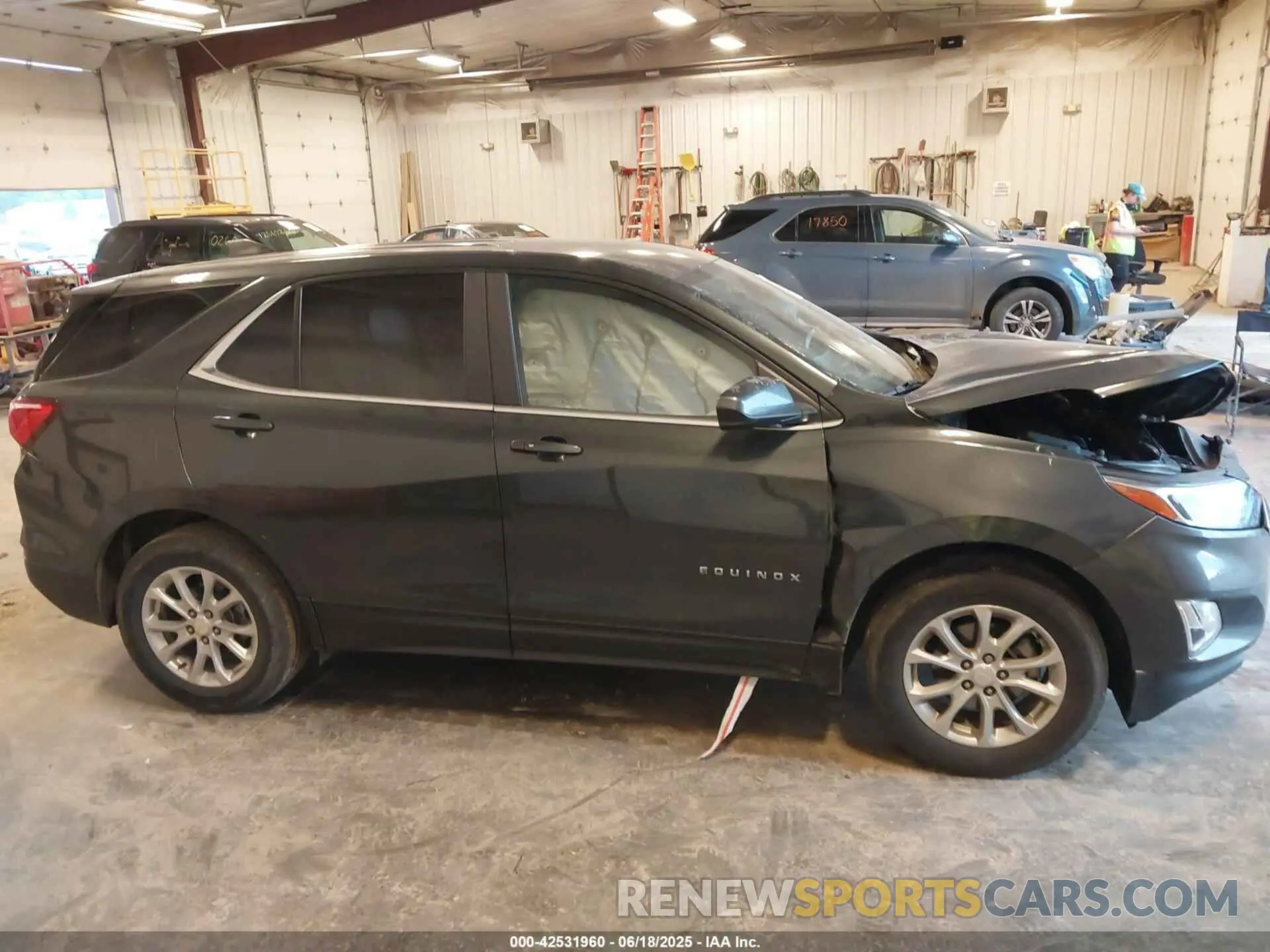 13 Photograph of a damaged car 3GNAXUEV8ML351458 CHEVROLET EQUINOX 2021