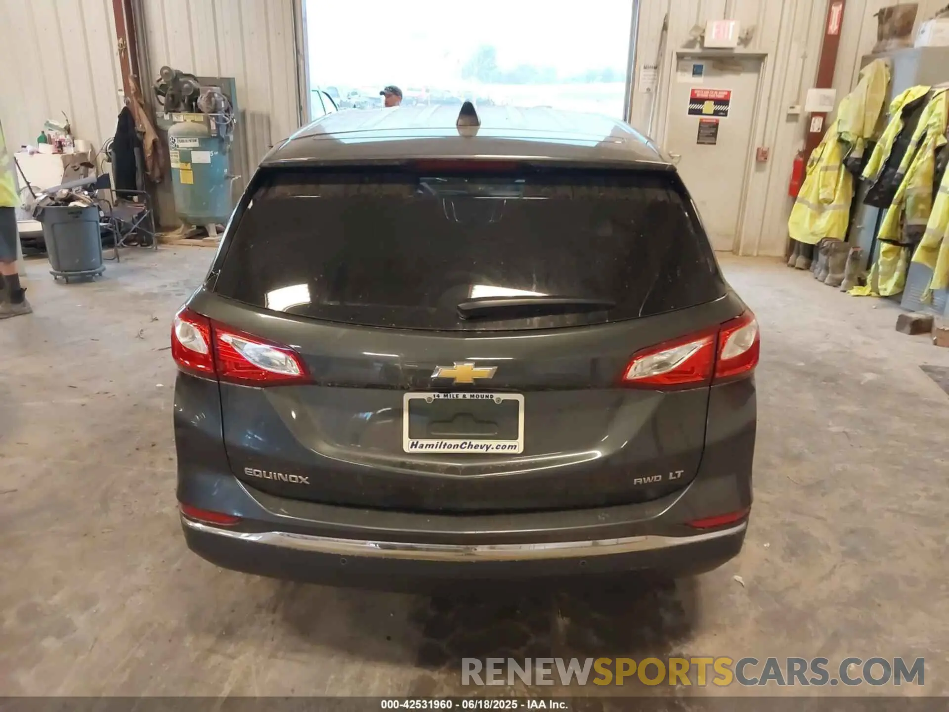 16 Photograph of a damaged car 3GNAXUEV8ML351458 CHEVROLET EQUINOX 2021