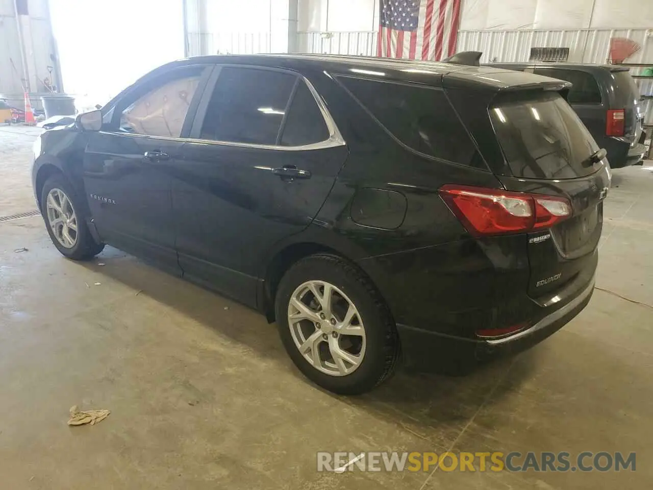 2 Photograph of a damaged car 3GNAXUEVXML328070 CHEVROLET EQUINOX 2021