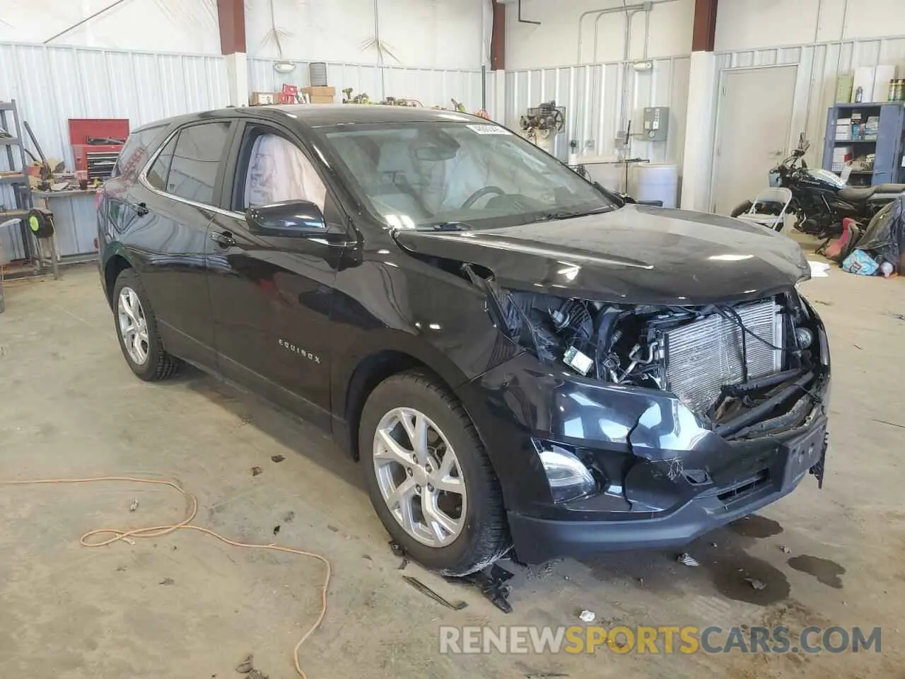 4 Photograph of a damaged car 3GNAXUEVXML328070 CHEVROLET EQUINOX 2021