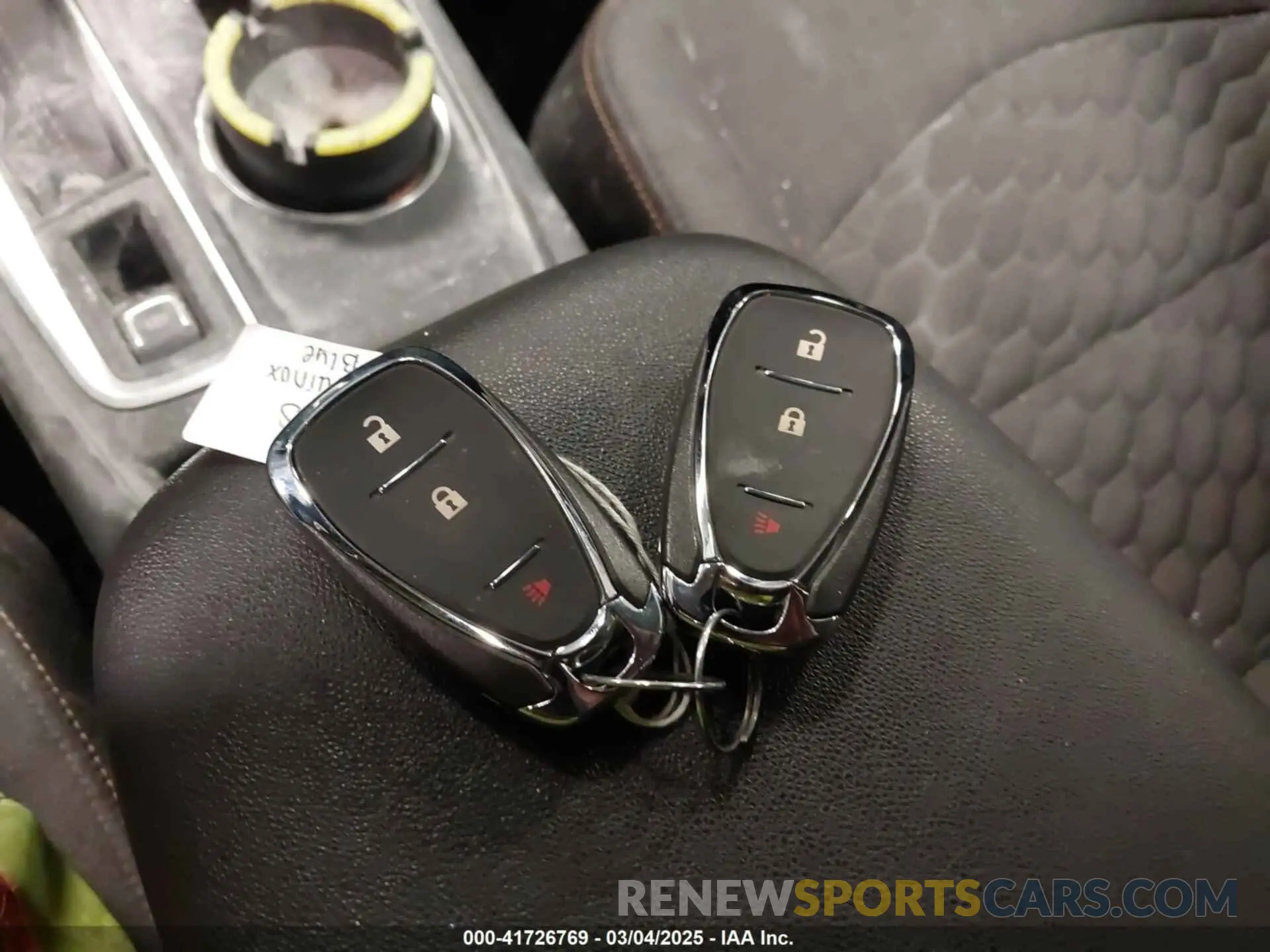 11 Photograph of a damaged car 3GNAXUEVXML362462 CHEVROLET EQUINOX 2021