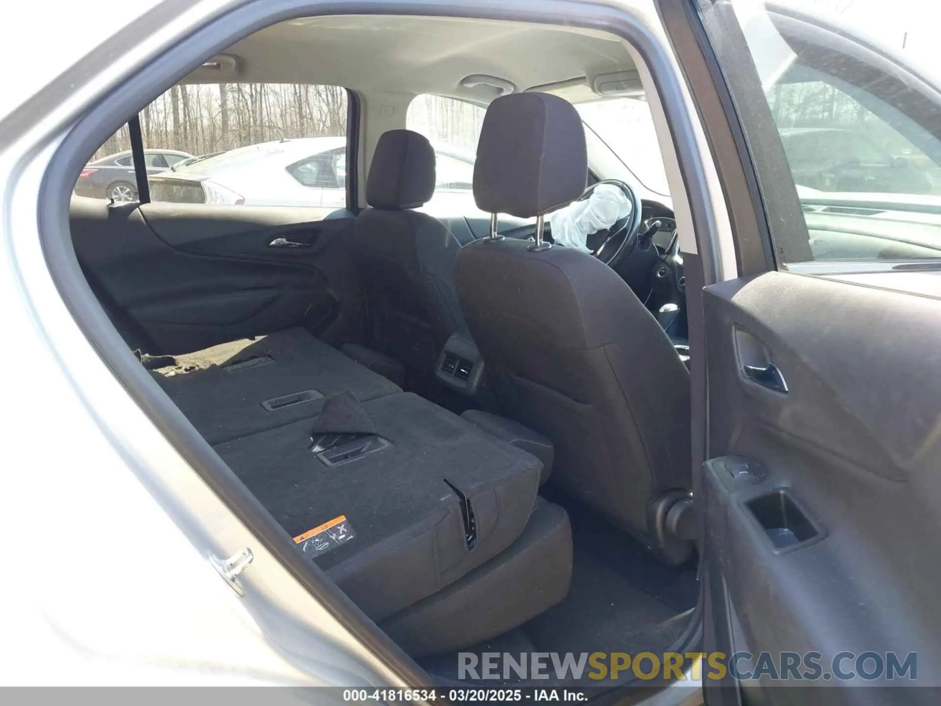 8 Photograph of a damaged car 3GNAXUEVXMS102648 CHEVROLET EQUINOX 2021