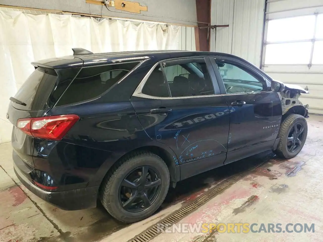 3 Photograph of a damaged car 3GNAXUEVXMS138307 CHEVROLET EQUINOX 2021
