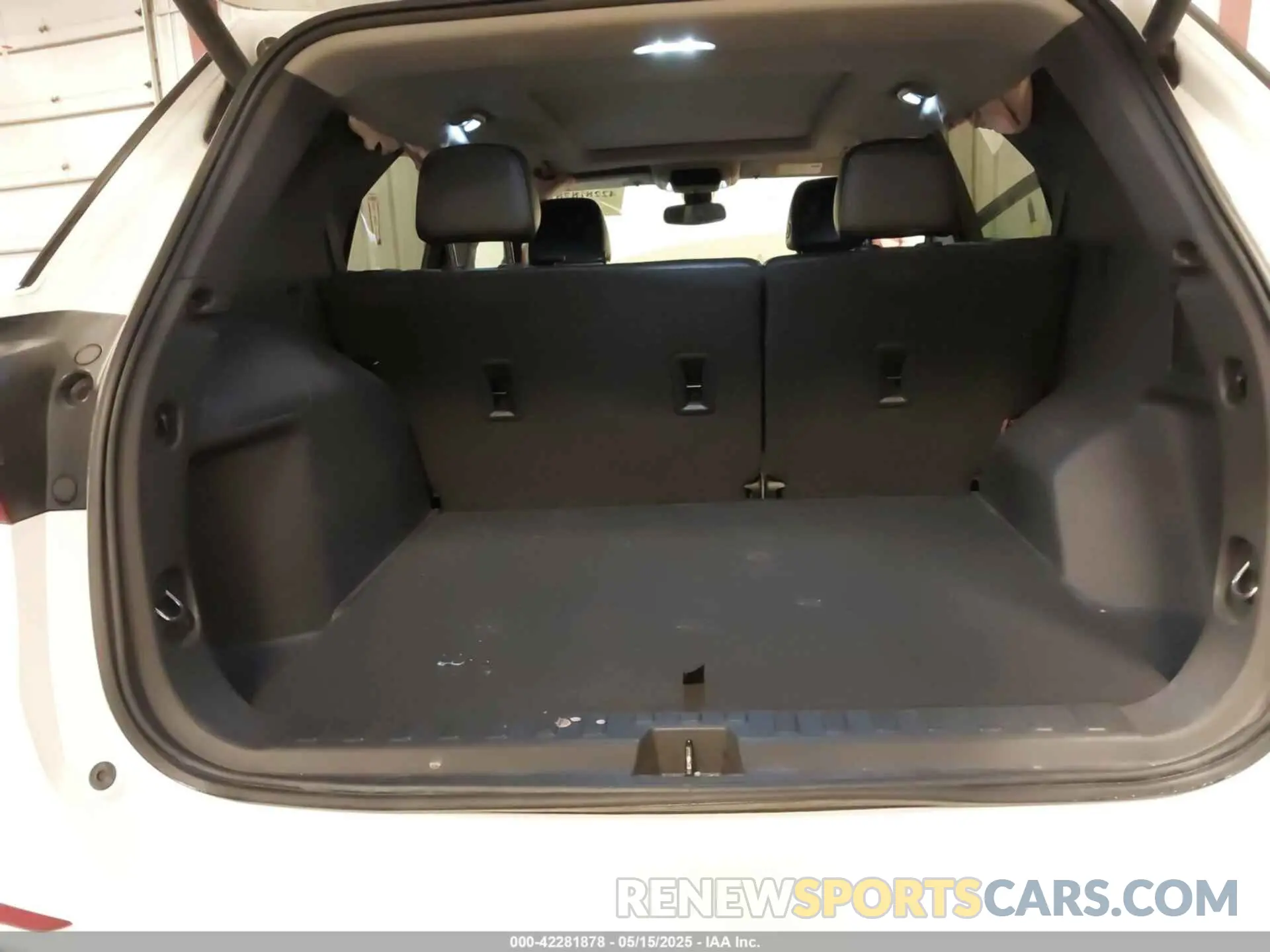 18 Photograph of a damaged car 3GNAXXEV1MS107531 CHEVROLET EQUINOX 2021