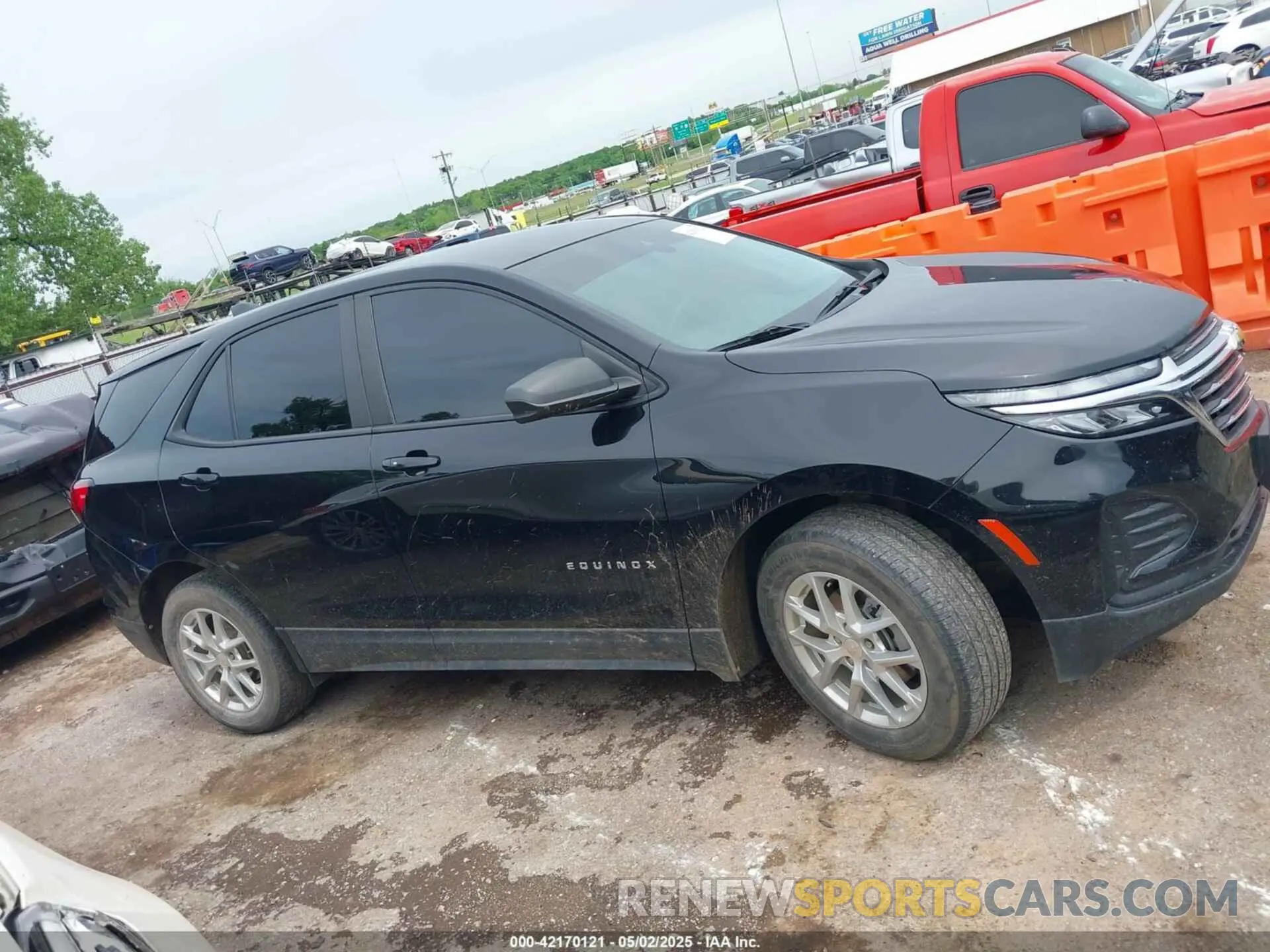 13 Photograph of a damaged car 2GNAXHEV0N6135276 CHEVROLET EQUINOX 2022