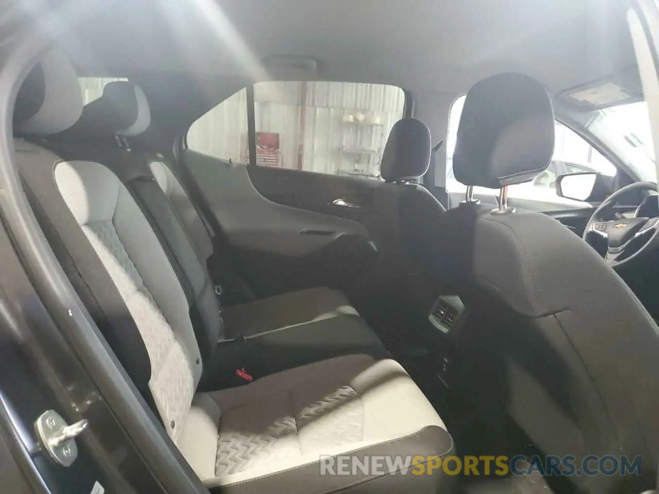 11 Фотография поврежденного автомобиля 2GNAXHEV2N6116809 CHEVROLET EQUINOX 2022