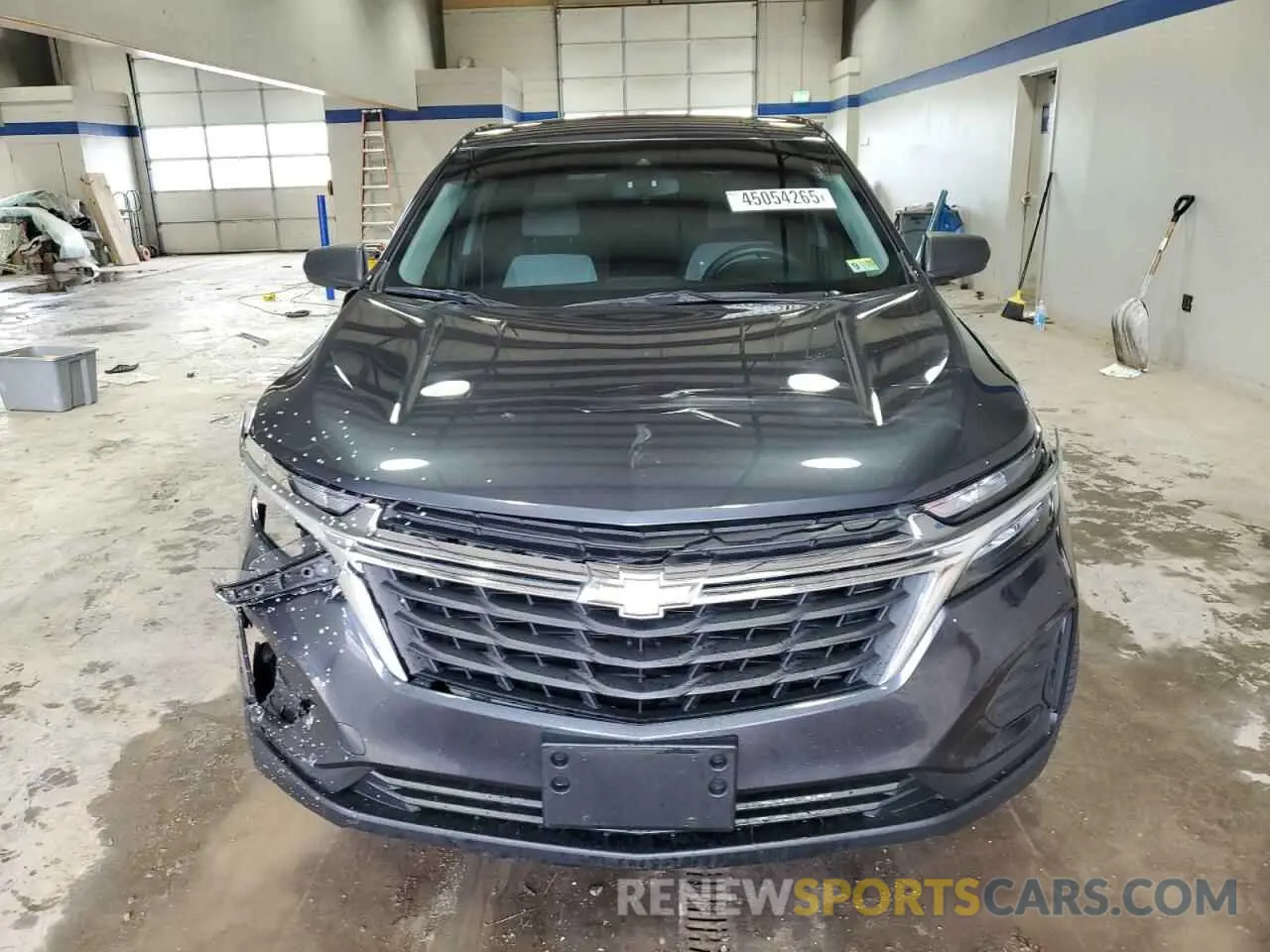 5 Photograph of a damaged car 2GNAXHEV2N6124134 CHEVROLET EQUINOX 2022