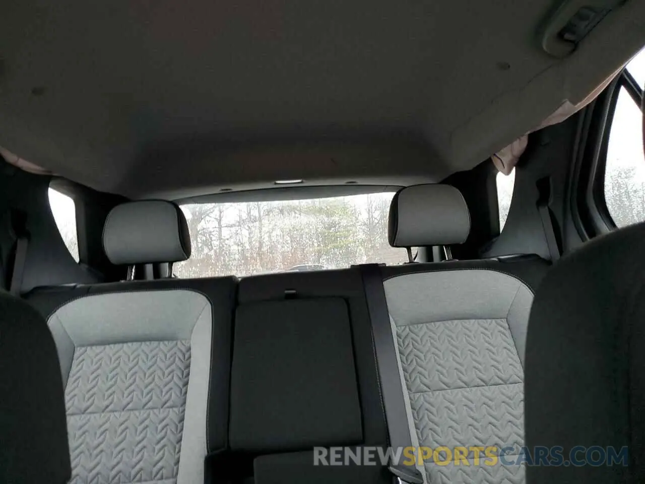 10 Photograph of a damaged car 2GNAXHEV7N6123464 CHEVROLET EQUINOX 2022