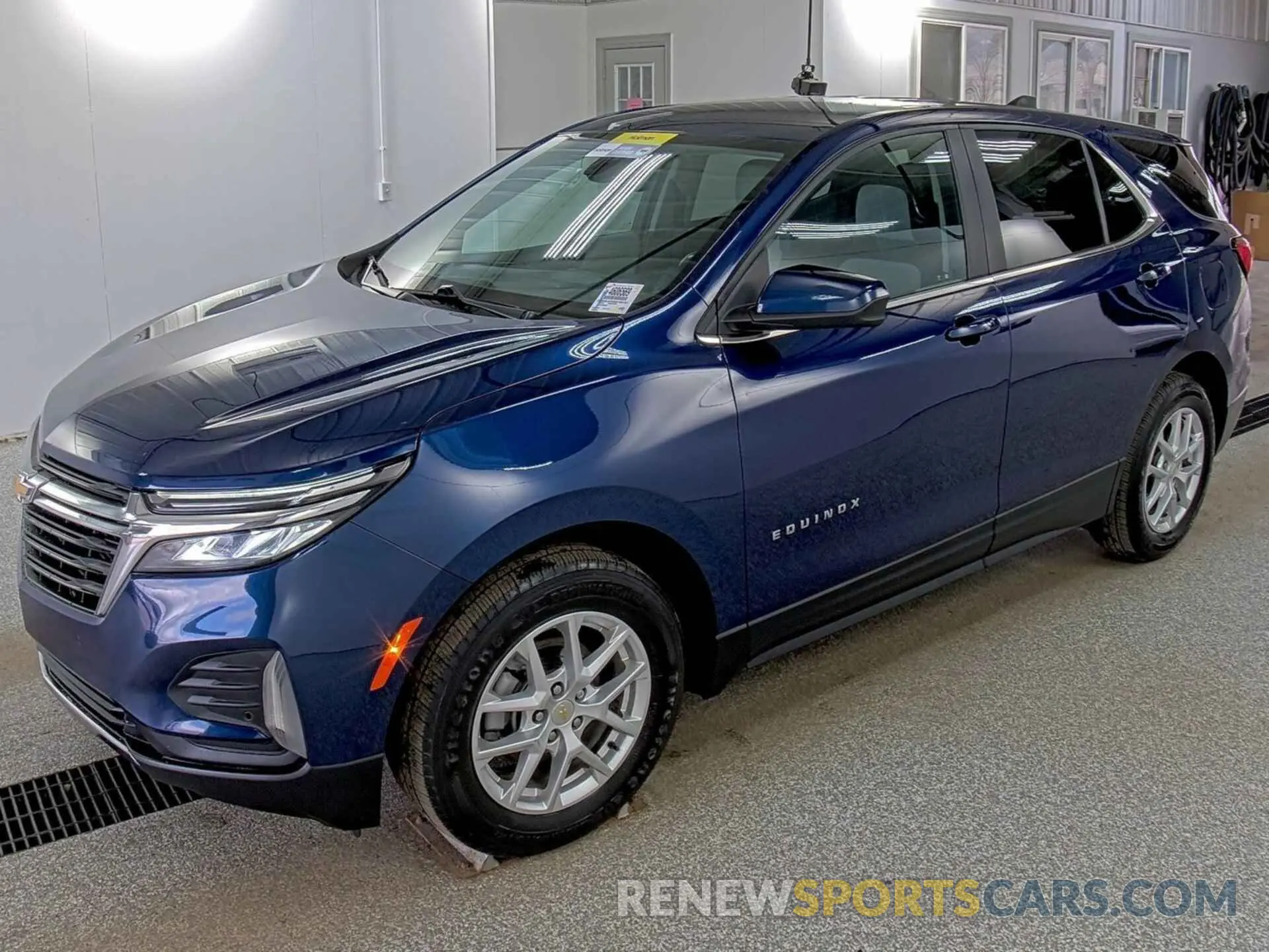 7 Photograph of a damaged car 2GNAXJEV0N6109767 CHEVROLET EQUINOX 2022