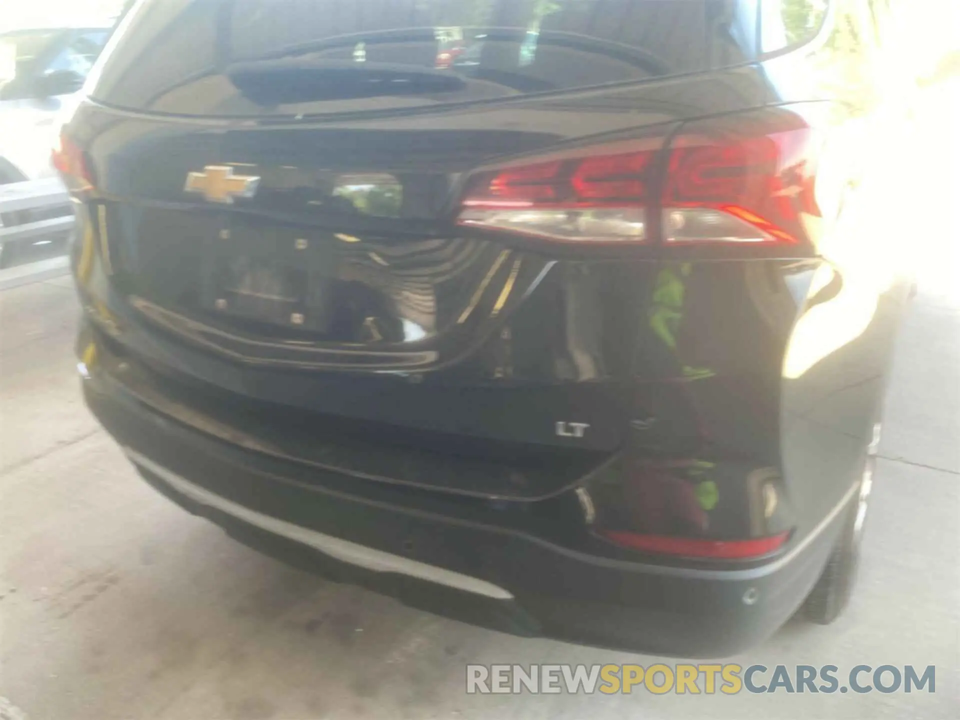 34 Фотография поврежденного автомобиля 2GNAXJEV5N6110445 CHEVROLET EQUINOX 2022