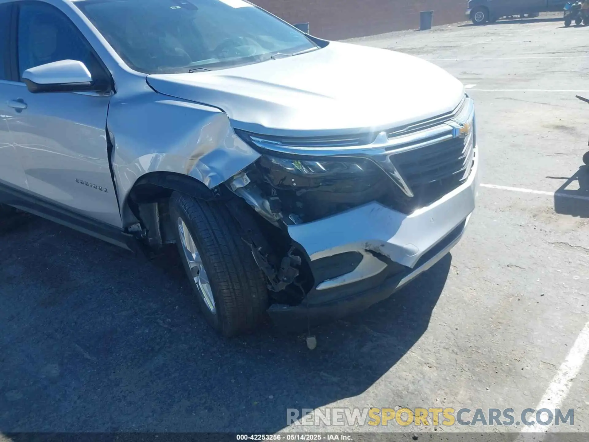 6 Photograph of a damaged car 2GNAXJEV7N6140109 CHEVROLET EQUINOX 2022